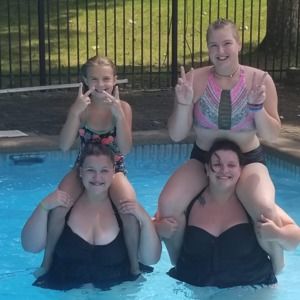 Meet your Posher, Savannah